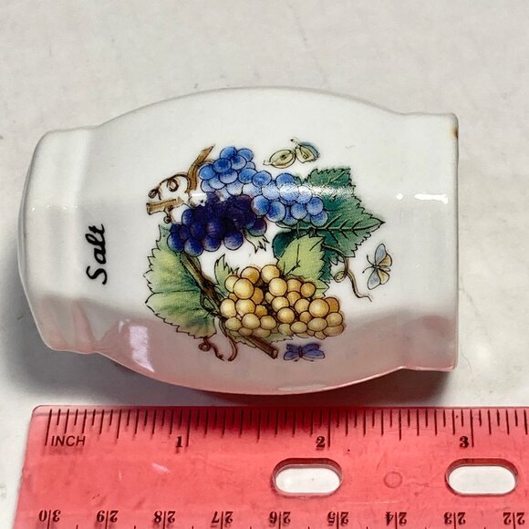 Vintage Grape Vine Grapes Salt & Pepper Shakers Ceramic Mid Century Butterflies - Picture 14 of 15